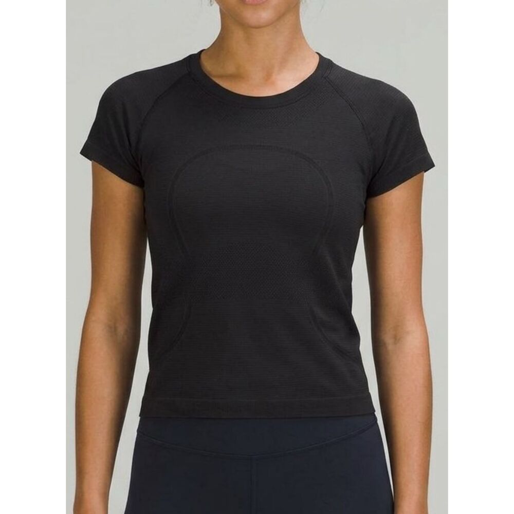 Lululemon Swiftly Tech Short Sleeve Race Length Crew Black Size 6 Small